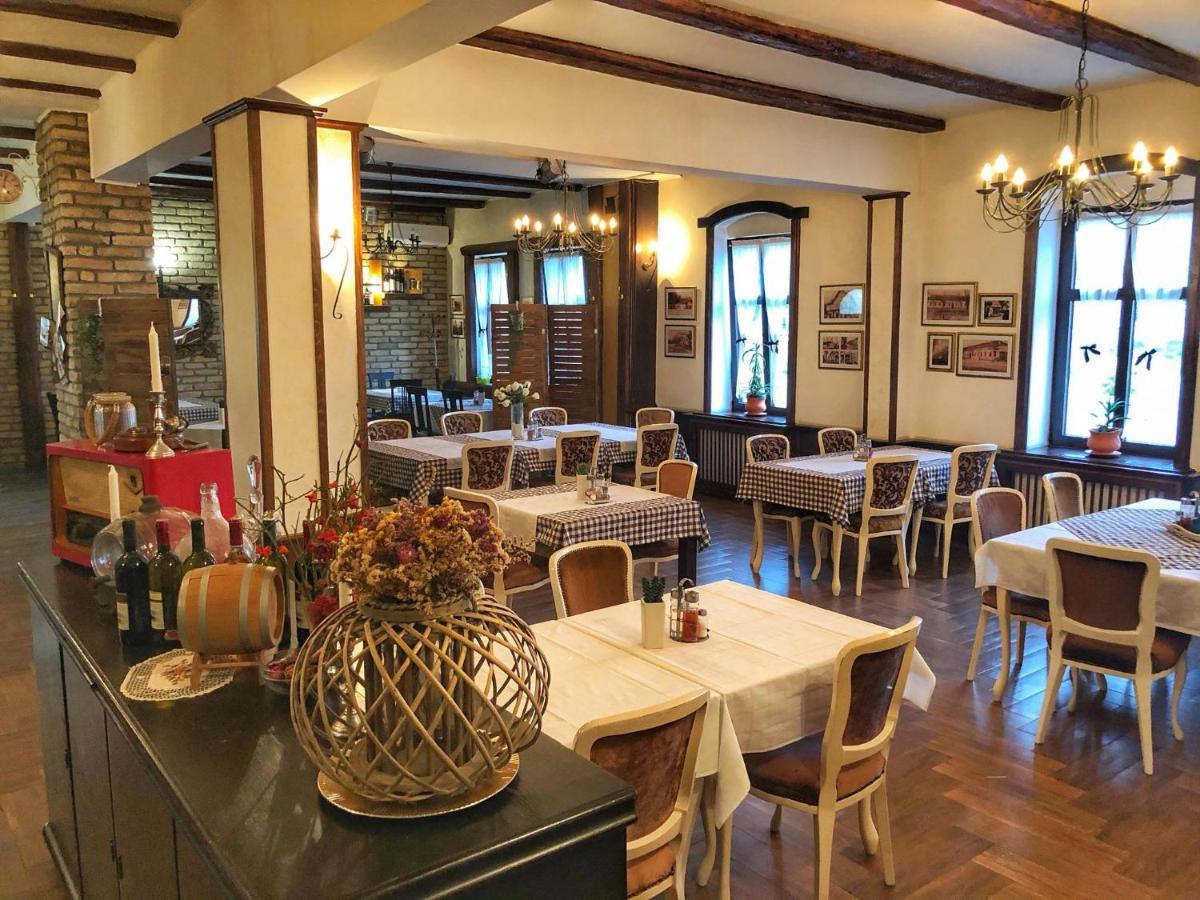 Tepic Garni Hotel Temerin 外观 照片