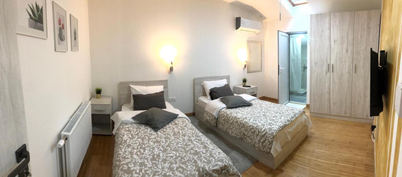 Tepic Garni Hotel Temerin 外观 照片