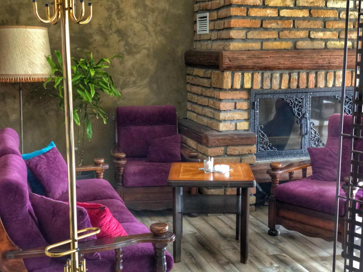 Tepic Garni Hotel Temerin 外观 照片