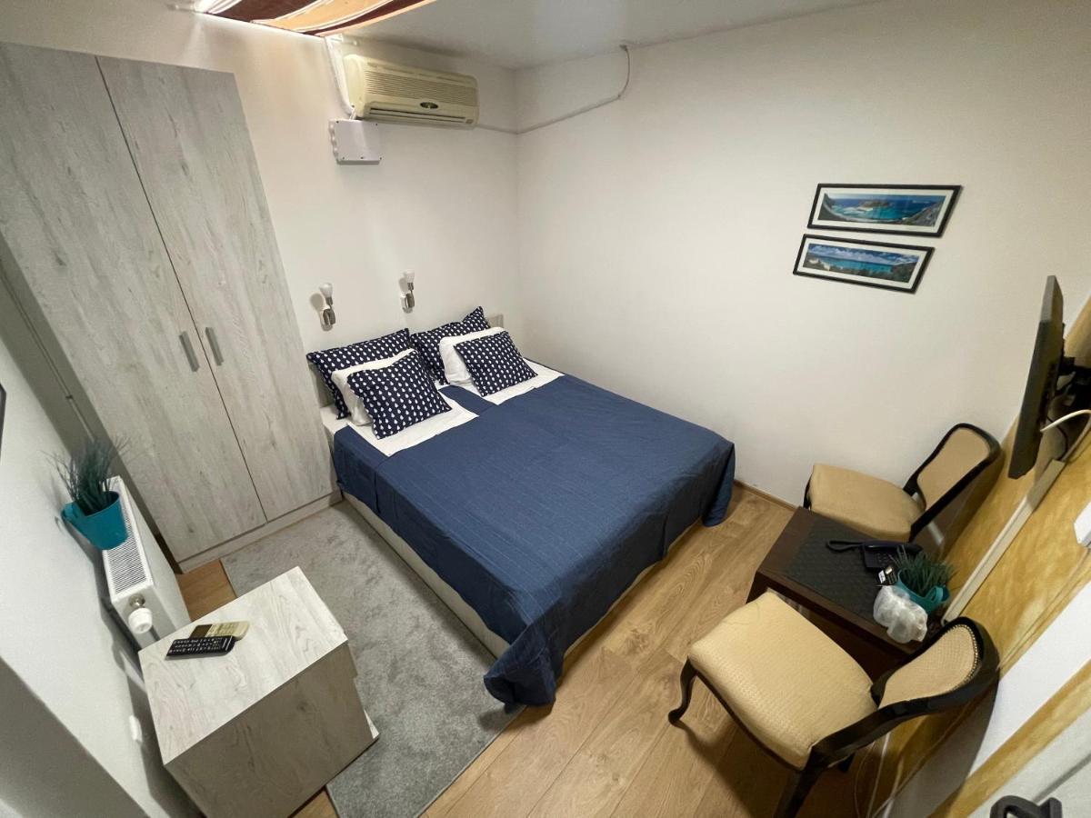 Tepic Garni Hotel Temerin 外观 照片