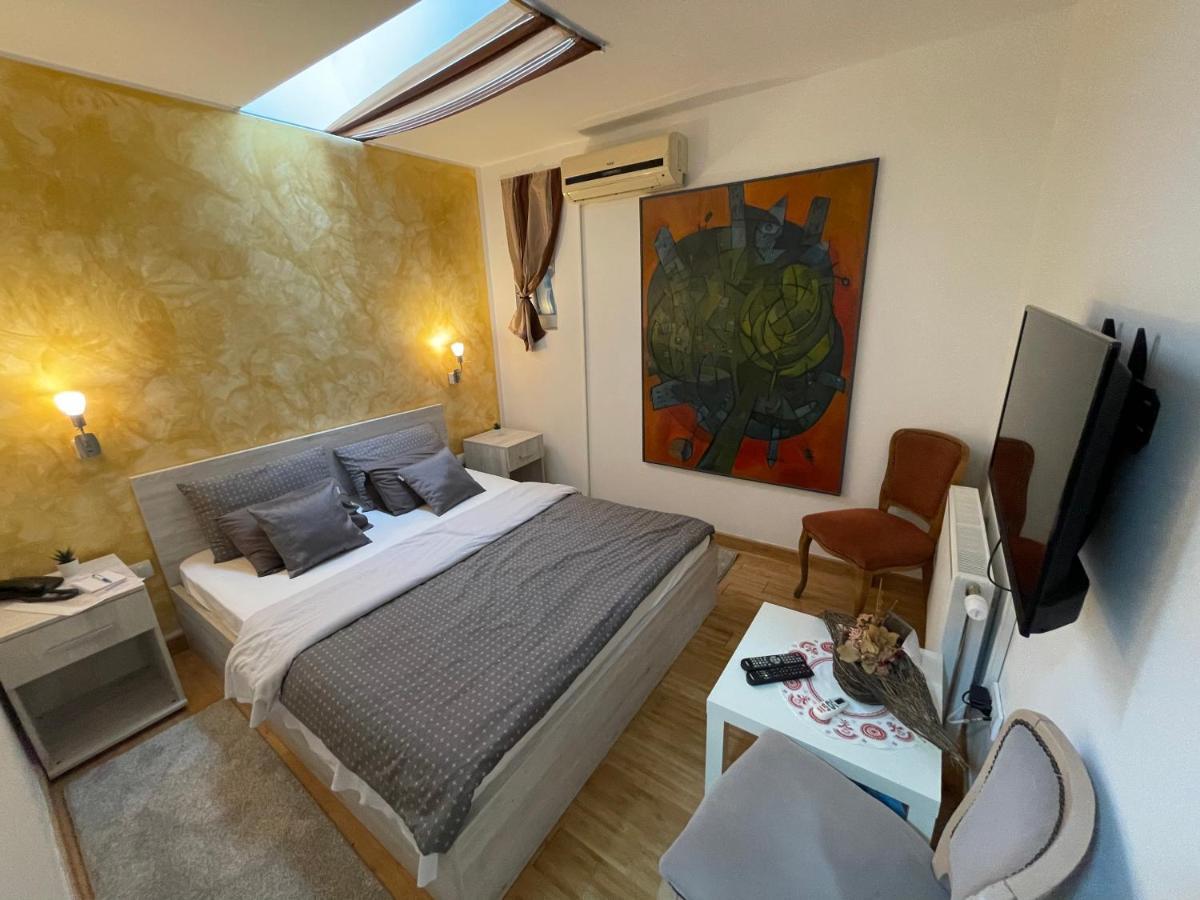 Tepic Garni Hotel Temerin 外观 照片