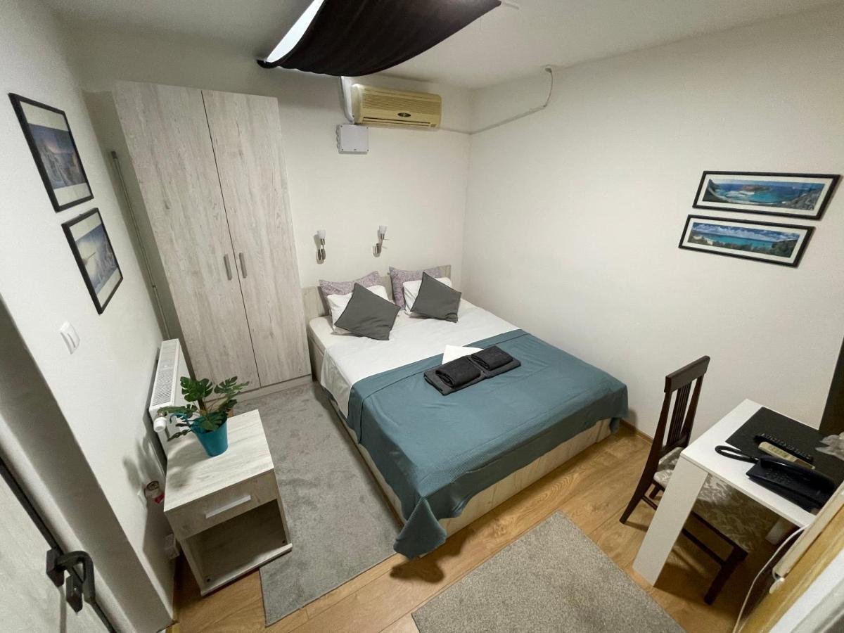 Tepic Garni Hotel Temerin 外观 照片