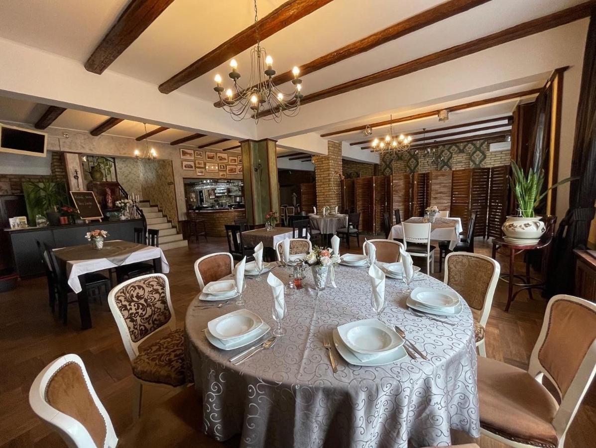 Tepic Garni Hotel Temerin 外观 照片