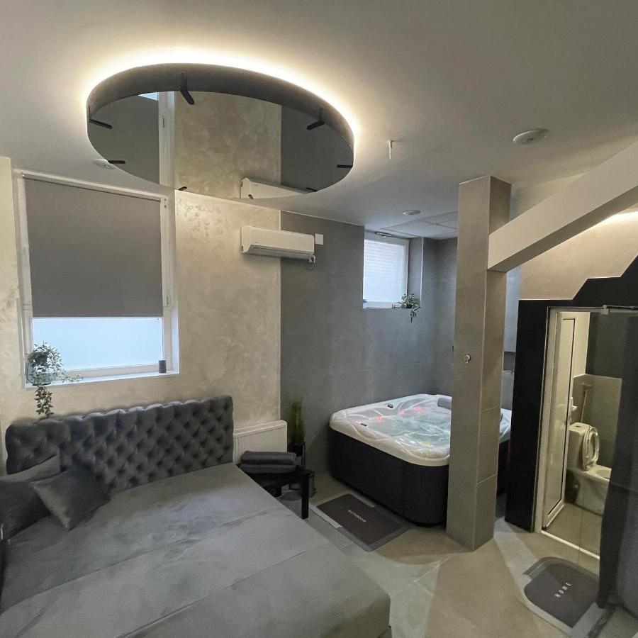 Tepic Garni Hotel Temerin 外观 照片